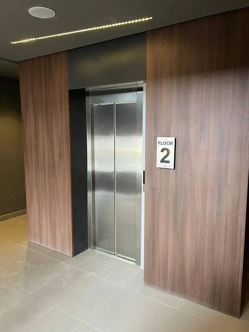 Hall et ascenseur